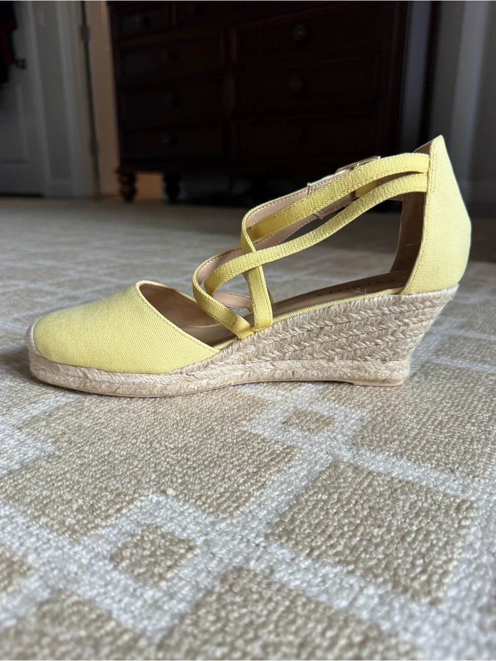 Talbots Lyndsay Strappy Espadrille Wedge Sandals Lemon Chiffon Yellow 9.5